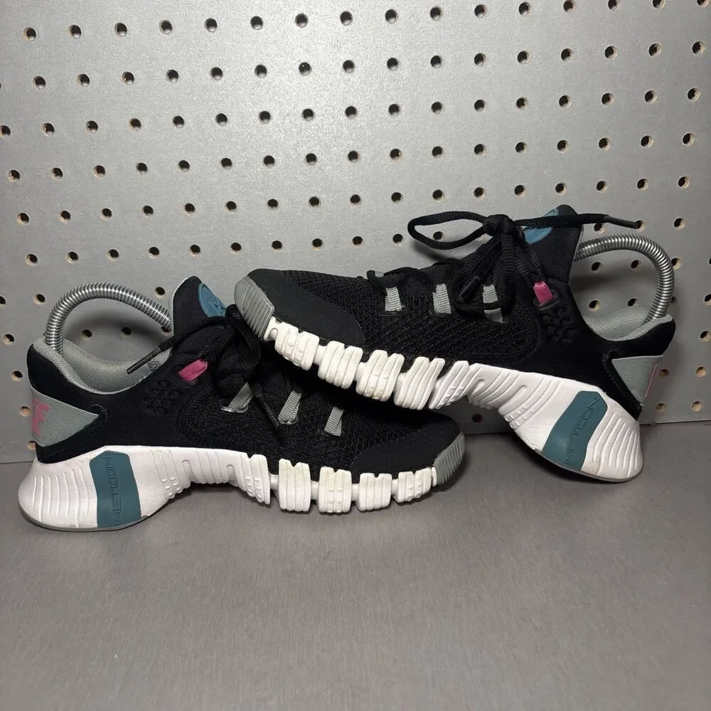 Nike Free Metcon 4 Running Shoes Womens Sz 7 Black Blue Pink Training Sneakers